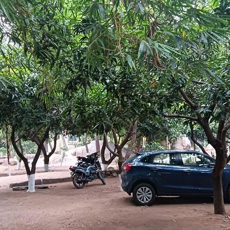 Shankar Homestay Hampi Bagian luar foto