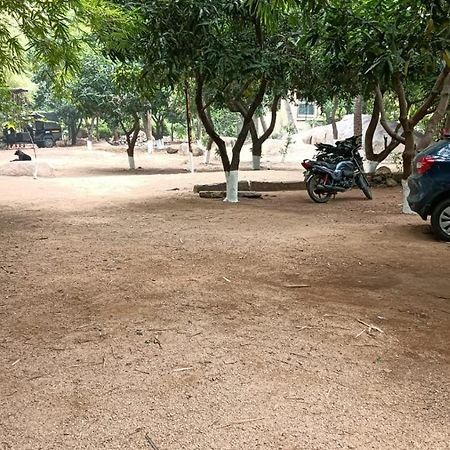 Shankar Homestay Hampi Bagian luar foto