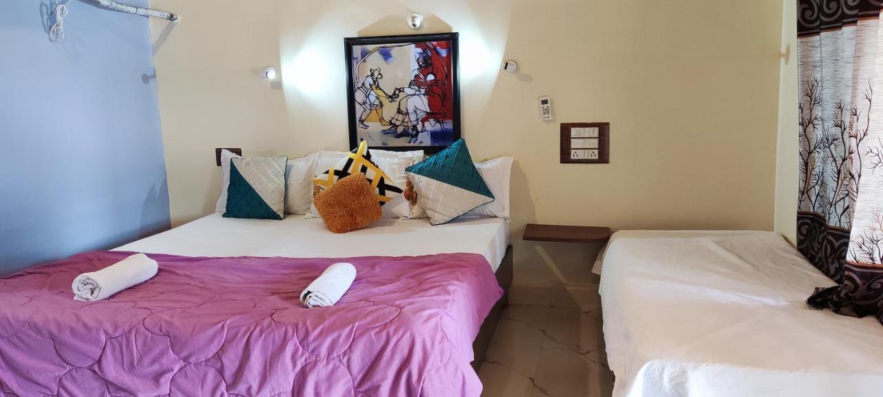 Shankar Homestay Hampi Bagian luar foto